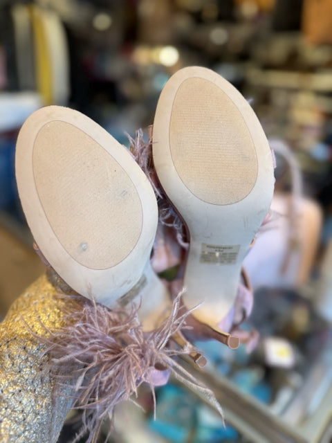 Steve Madden Feather Shoe Sz 9.5 Ankle Strap