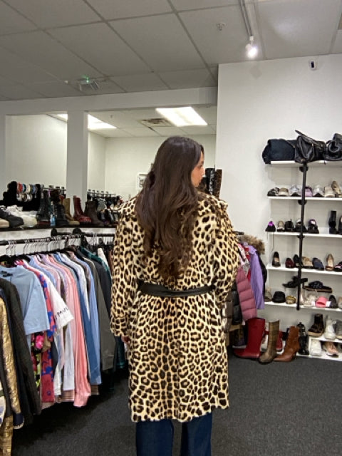 Pre Owned Long Cheetah Print Fur Coat. Sz M/L