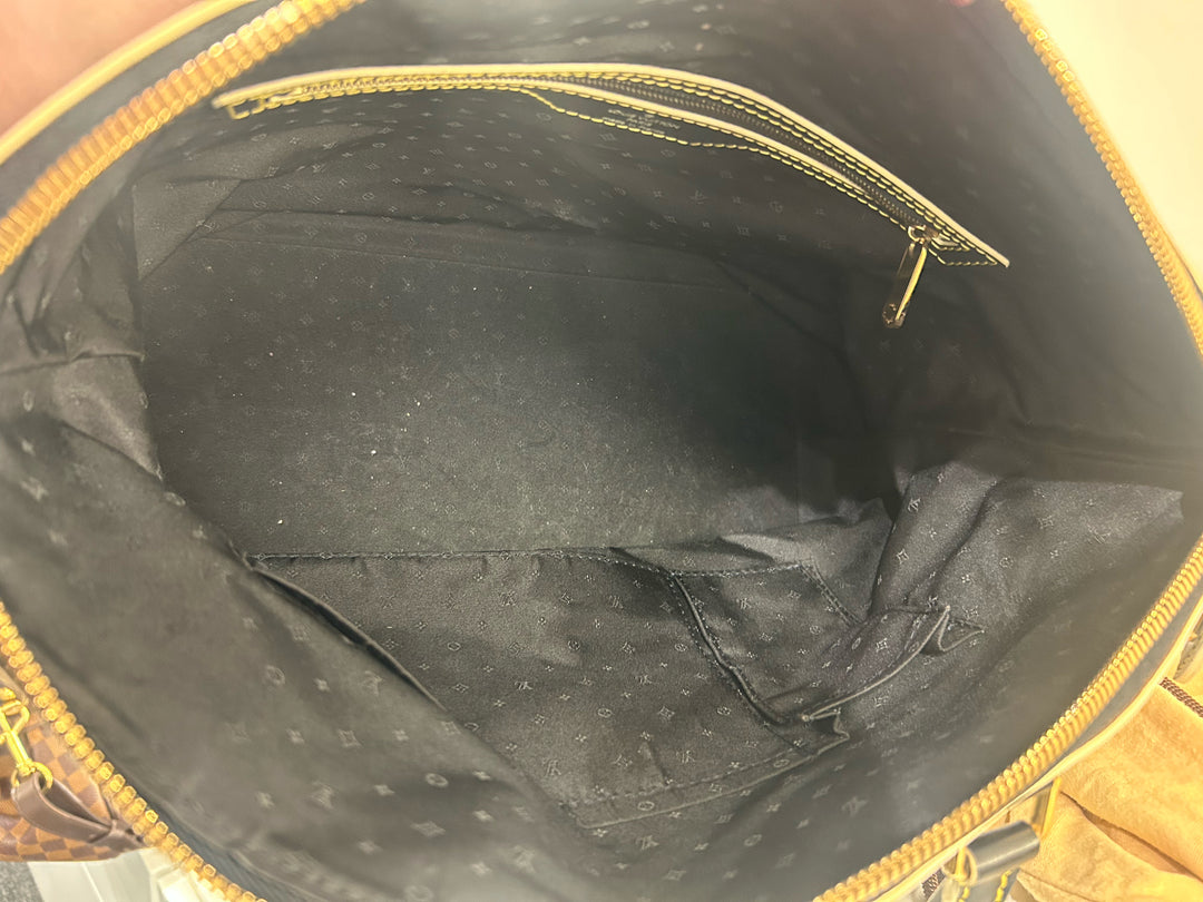 Louis Vuitton SUHALI Lockit MM With Dustbag Designer Bag