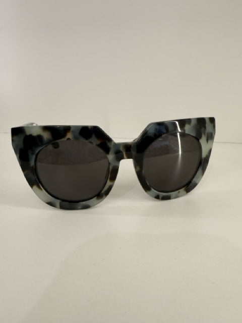 Pre Owned VALLEY "Spleen" Acrylic Sage and Black Sunglasses