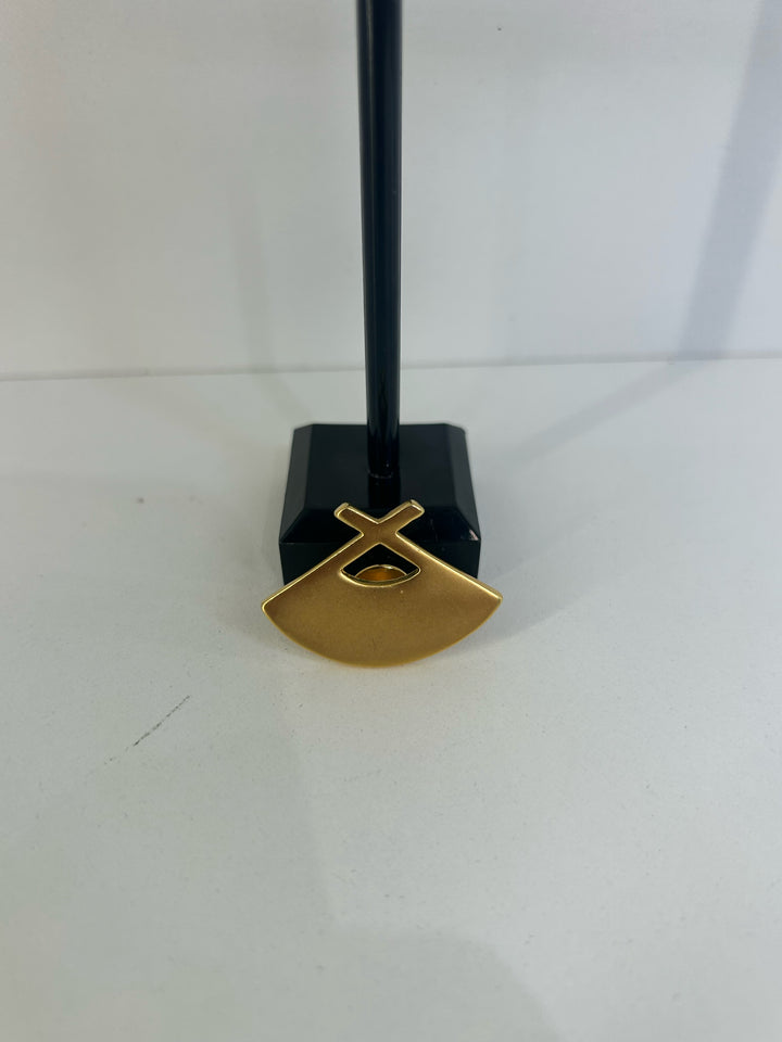 Vintage Matte Gold Open Fan Pin Jewelry