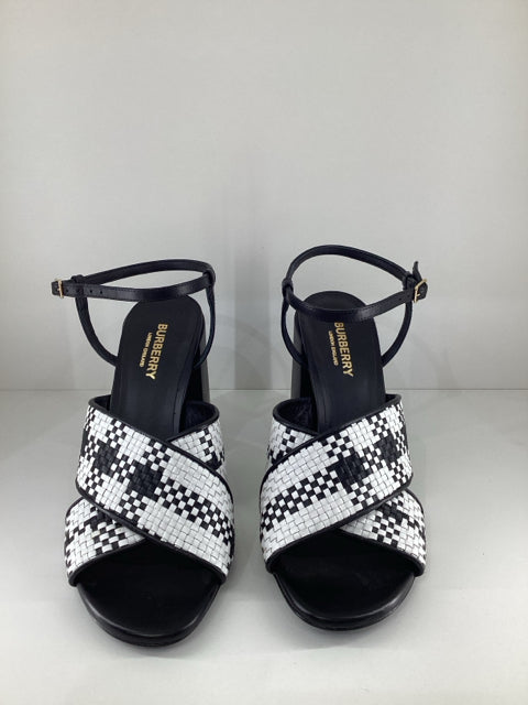 Pre Owned Burberry Sz 9 Woven Leather Castlebar Chunk Heels Designer Shoes