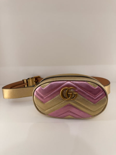 Pre Owned Gucci Leather Metallic Gold & Pink Marmont Chevron Beltbag 85-34" w/ Dust Bag.