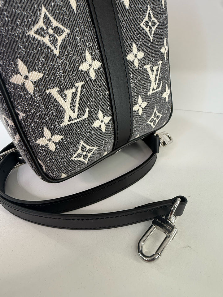 Louis Vuitton Limited Edition Speedy Bandouliere 25 w/ Lock & key (Full Set)