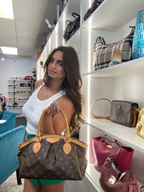 Louis Vuitton Tivoli Hand Bag