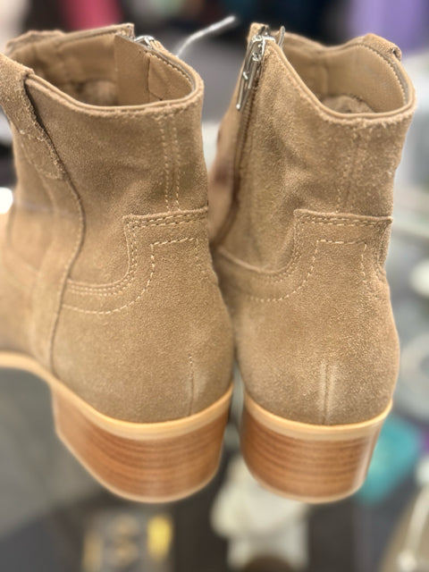 Dolce Vita Sz 7.5 Silma Modern Western Ankle Boots Shoes
