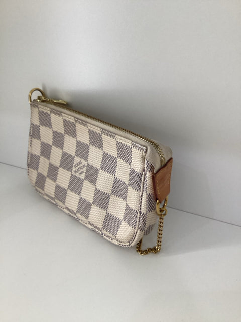 Louis Vuitton Damier Azure Coated Canvas Wristlet