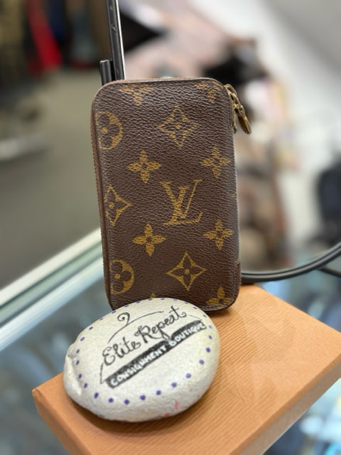 Louis Vuitton Vintage Key Holder W/ Dust Bag