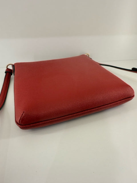 NWT Coach Mini Pebbled Red Leather Rwn File Cross Body