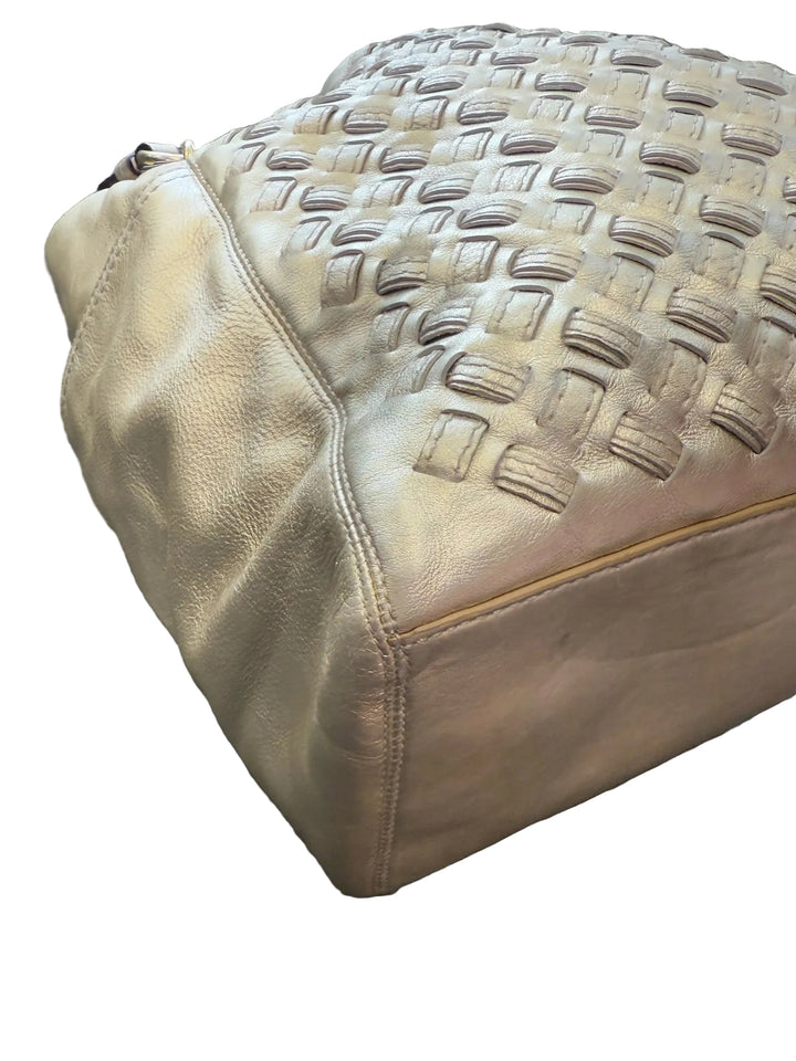Coach Basket Weave Design w/side Pockets Tote Bag