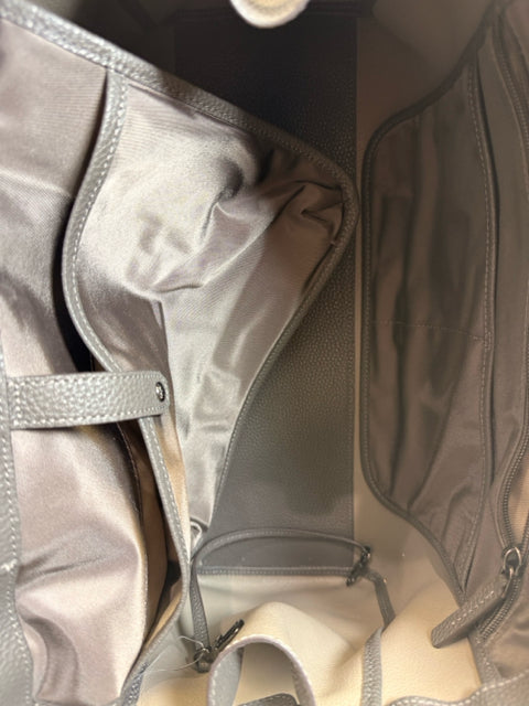 Pre Owned Tumi Grey Leather Pebbled Tote