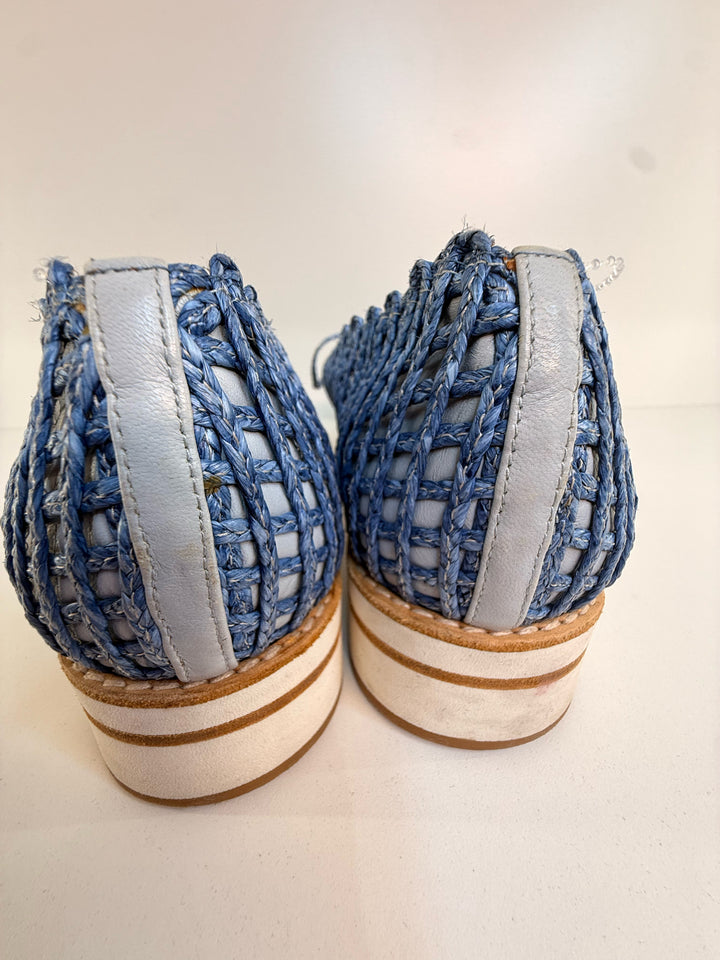 Stuart Weitzman Oxford Lace Up Shoes Sz 9.5