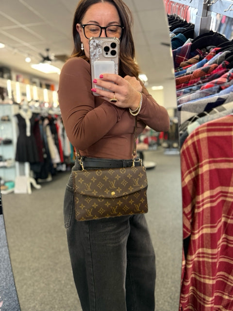 Vintage Louis Vuitton Canvas Double Sided Envelope Pochette w/ Dust Bag