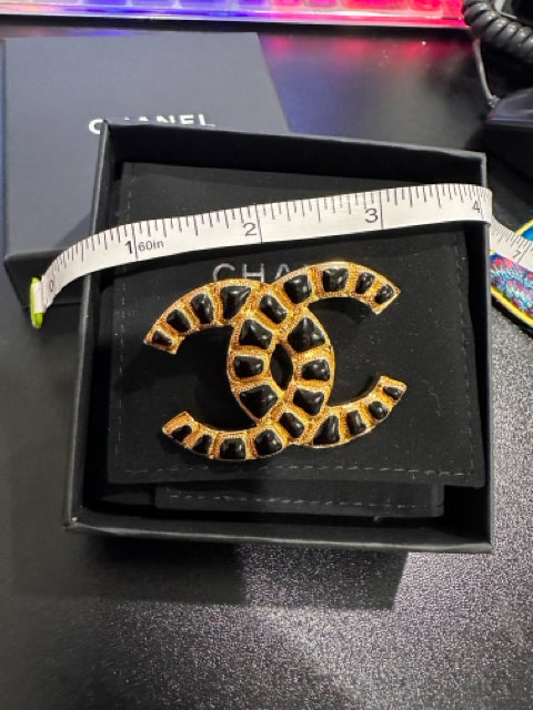 Chanel 2019 CC Brooch Full Set