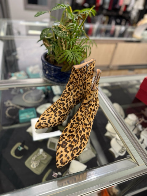 Loeffler Randall Animal Print Sz 8 Boots