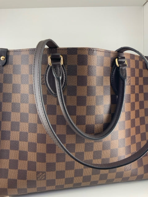 Pre Owned Louis Vuitton OnTheGo MM Designer Hand Bag