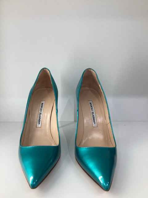 Sz 37.5 Manolo Blahnik Emerald Heels Pumps