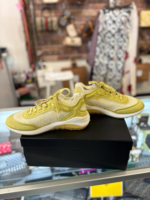 38.5 Chanel Yellow 19B Sneakers Shoes