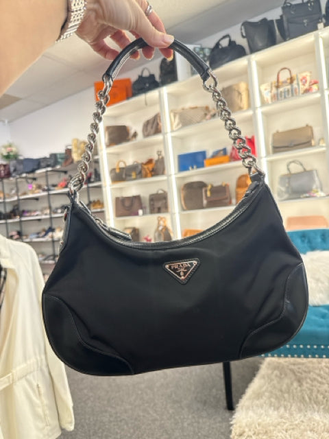 Pre Owned Prada Black Nylon & Leather Tessuto Shoulder Designer Bag