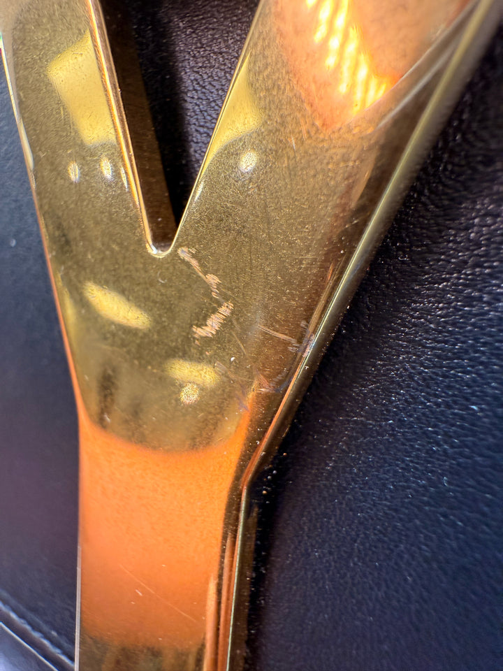 Yves Saint Laurent Black w/ Y Logo Designer Bag