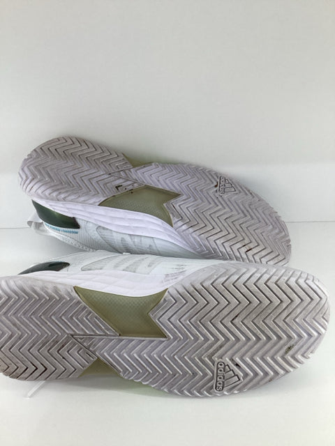 8.5 Adidas Sneakers  Lightstrike white multi color