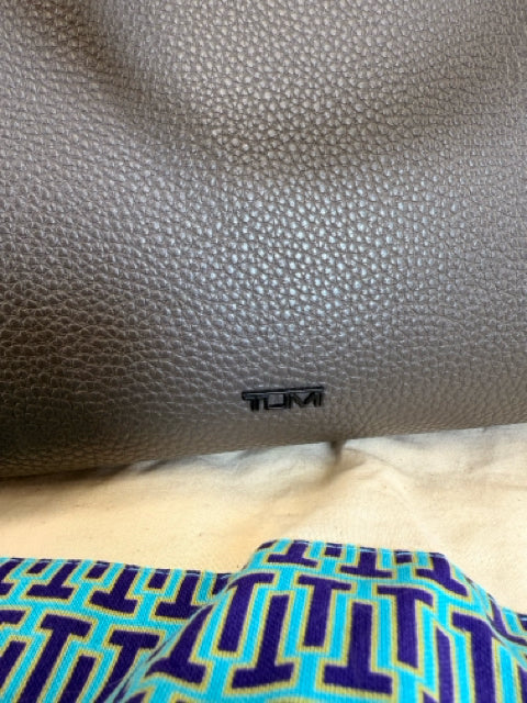 Pre Owned Tumi Grey Leather Pebbled Tote