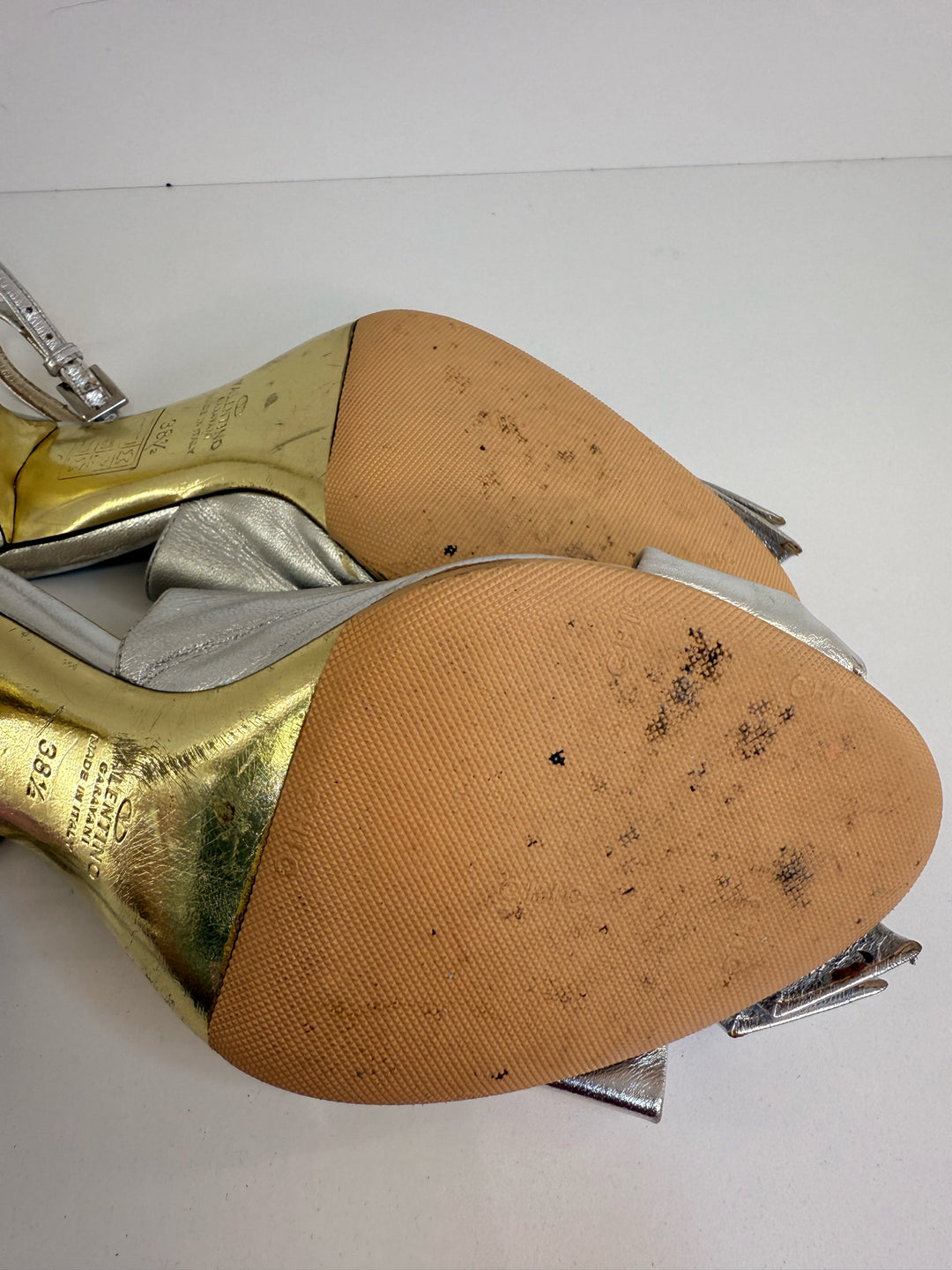 Valentino Garavani Peep Toe Slingbacks Sz 38.5