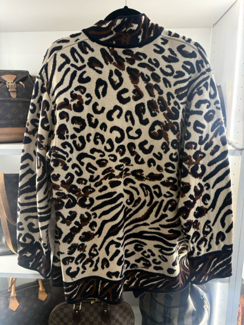 Escada Sz 34 Leopard Black and Cream Cardigan Sweater