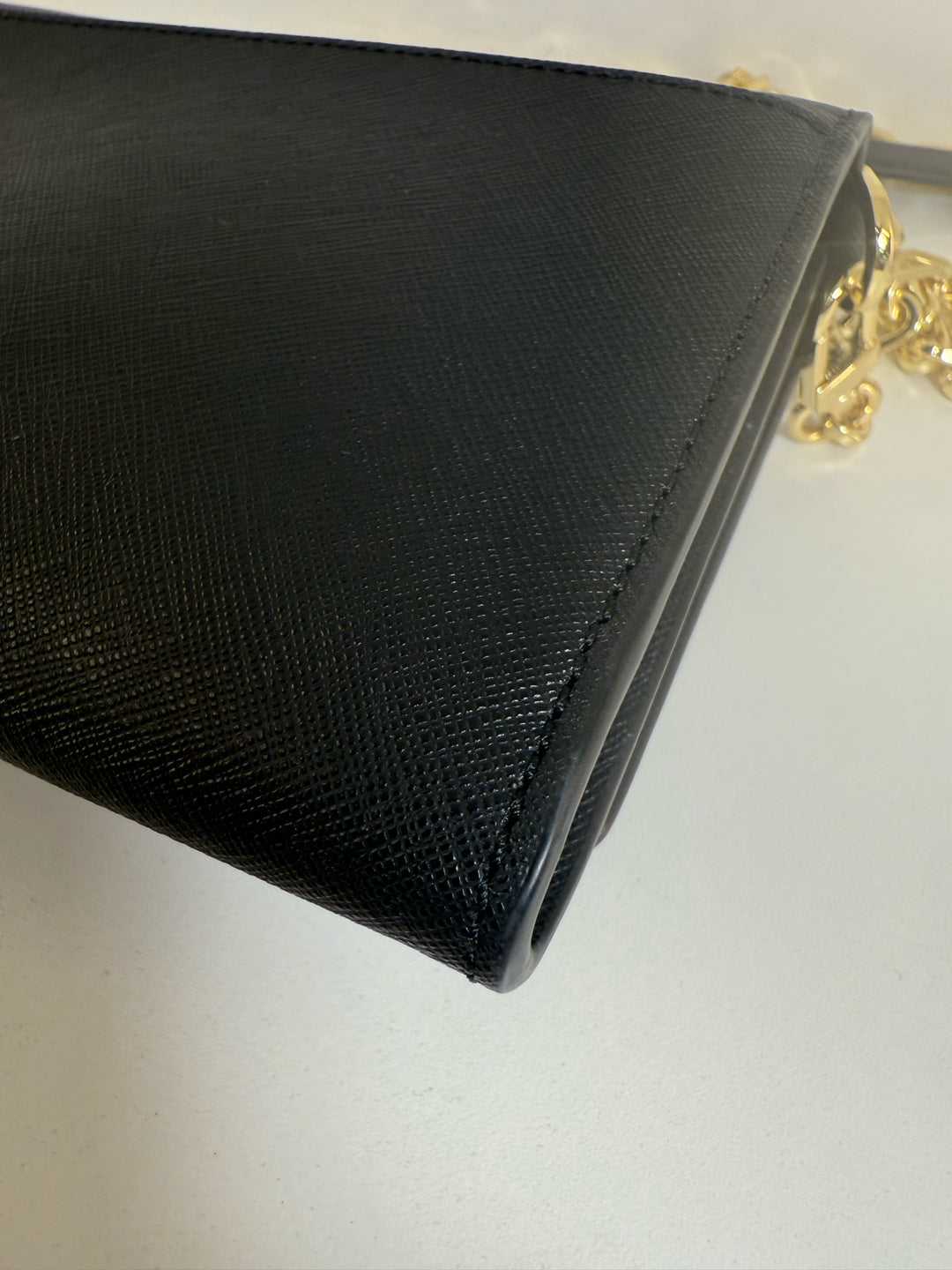 Tory Burch Small Flap Closure w/ Gold Chain Cross Body