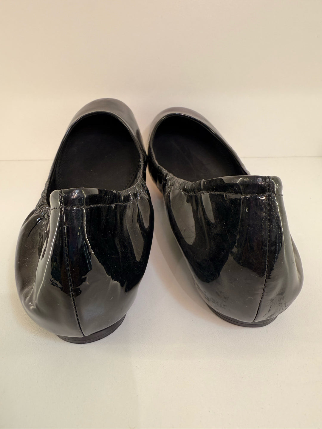 Vera Wang Sz 7 Patent Leather Ballet Flats Shoes