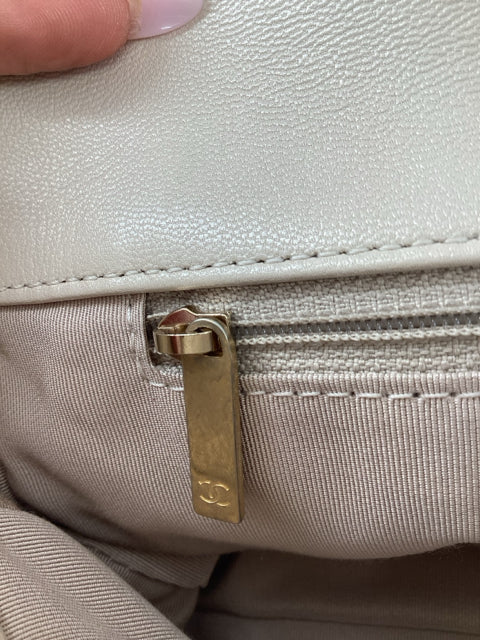 Pre Owned Chanel 19 Medium Flap Bag featuring elegant two-tone hardware and comes with the original dust bag.