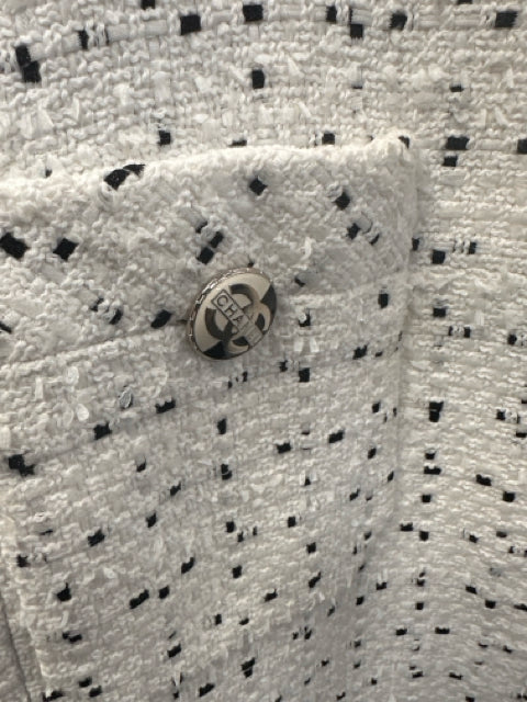 Chanel Sz 40 White Tweed Collarless Coat/Jacket