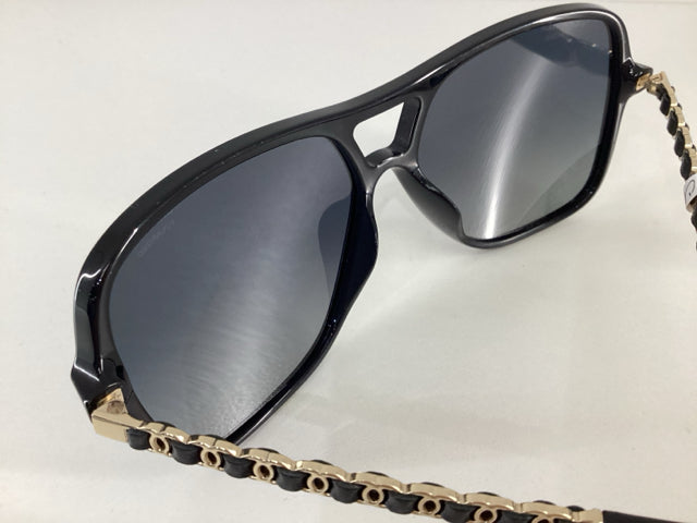 Pre Owned Chanel 5439-Q-A c.622/S8 w Case Sunglasses.
