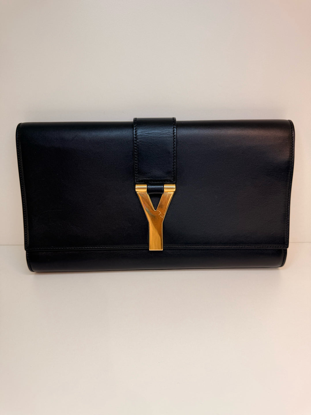 Yves Saint Laurent Black w/ Y Logo Designer Bag