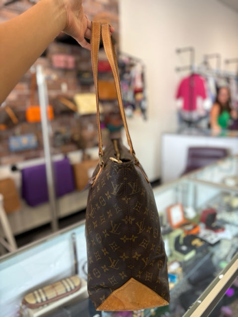 Louis Vuitton Cabas Mezzo Zip Top Monogram Totes Bags