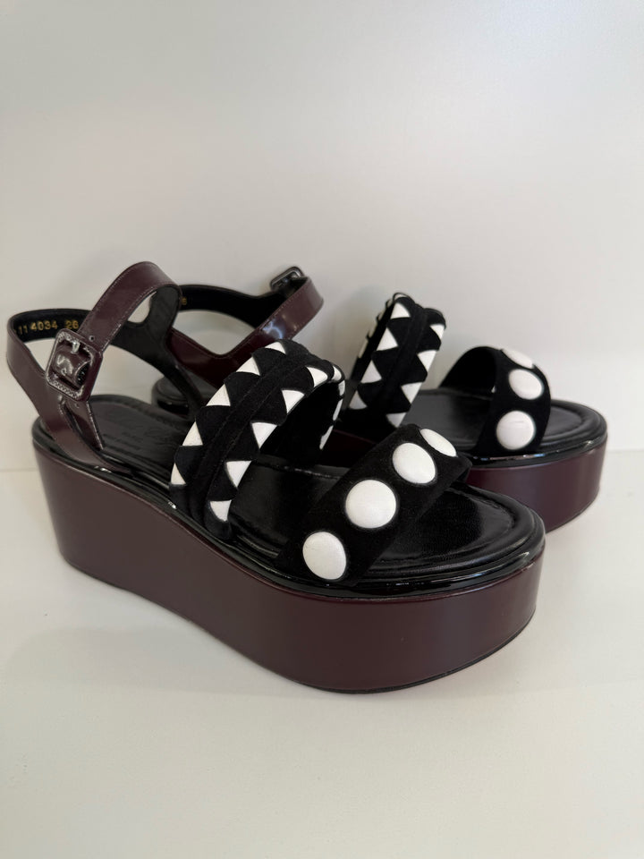 Robert Clergerie Wedge Sandles Sz 39