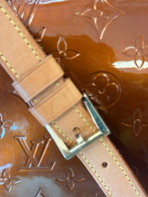 Louis Vuitton LV bronze square shoulder bag Designer