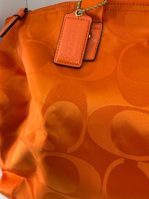 Pre Owned Coach Tote zip top nylon CC print