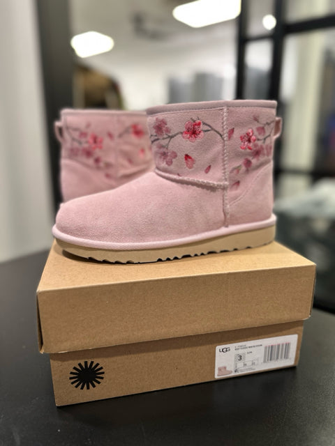 Ugg Sz 3  Euro 35 Pink w/ Mini Blossoms Shoes Boots w/ Box