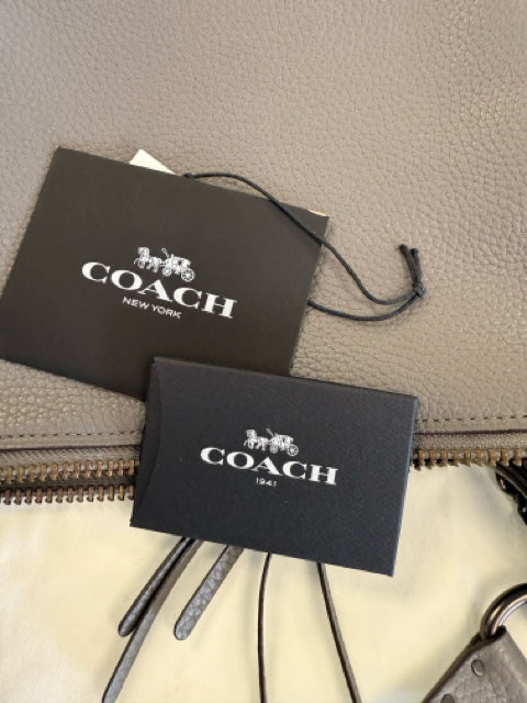NWT Coach Zip Top Stud Strap Grey Pebbled Leather Bag Tote Purse