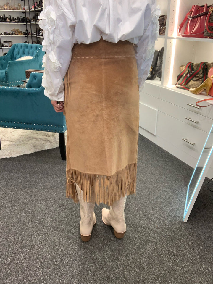 NWOT Bebe Suede Wrap Fringe Skirt Sz 4