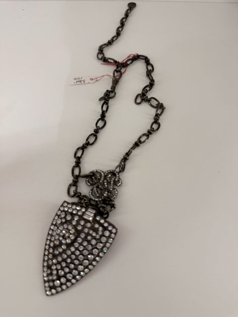 Pre Owned Robin Steele Rhodium Chain link w Rhinestone Triangle Pendant Necklace.