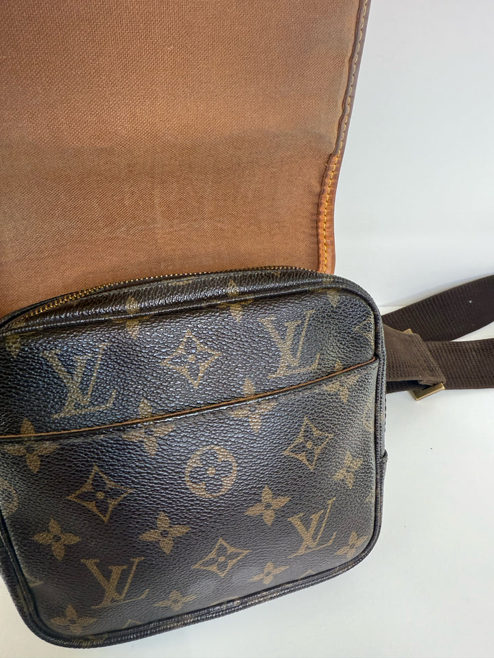 Vintage Louis Vuitton Monogram SP0066 Bosphore Designer Bag