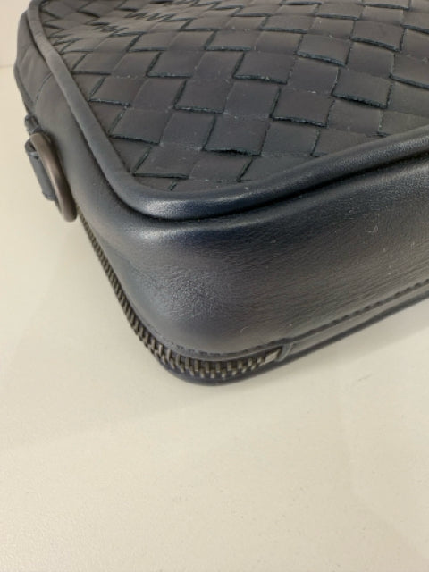 Pre Owned Bottega Venettta Woven Toiletry Wristlet Bag