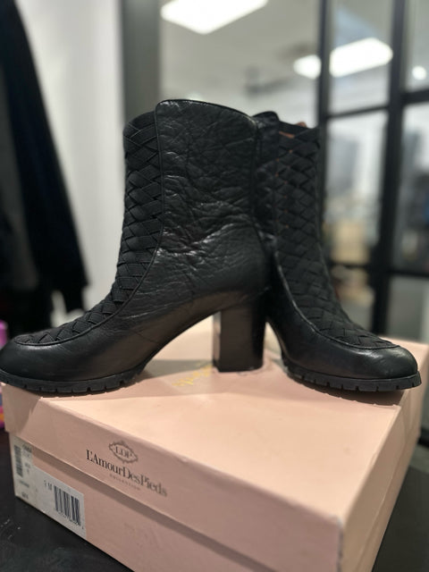 L'Amour Des Pieds Sz 9 Black Boots Shoes