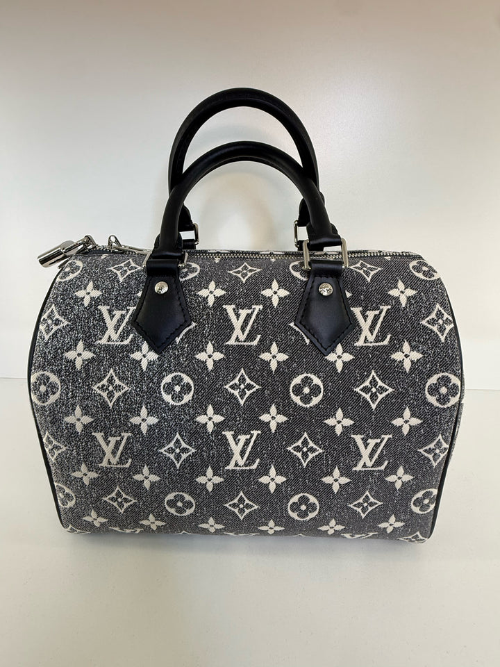 Louis Vuitton Limited Edition Speedy Bandouliere 25 w/ Lock & key (Full Set)
