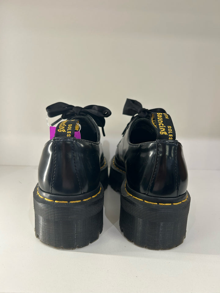 DOC MARTEN Tie Up Loafer Shoes Sz 7