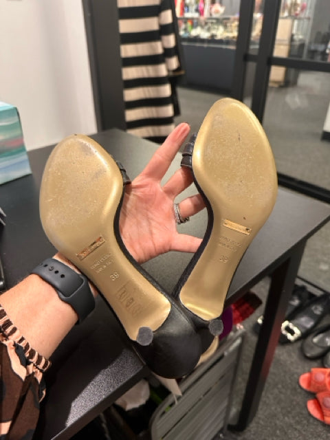 Dolce & Gabana Sz 39 Black Kitten Heel Sandals Shoes
