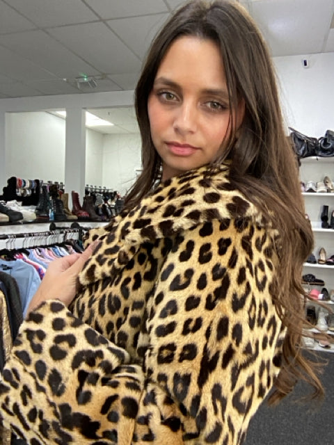 Pre Owned Long Cheetah Print Fur Coat. Sz M/L