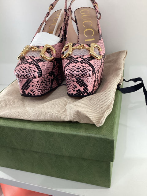 NIB Gucci NIB Chunky Pink Python Platfrom GG Slingback Sandal Designer